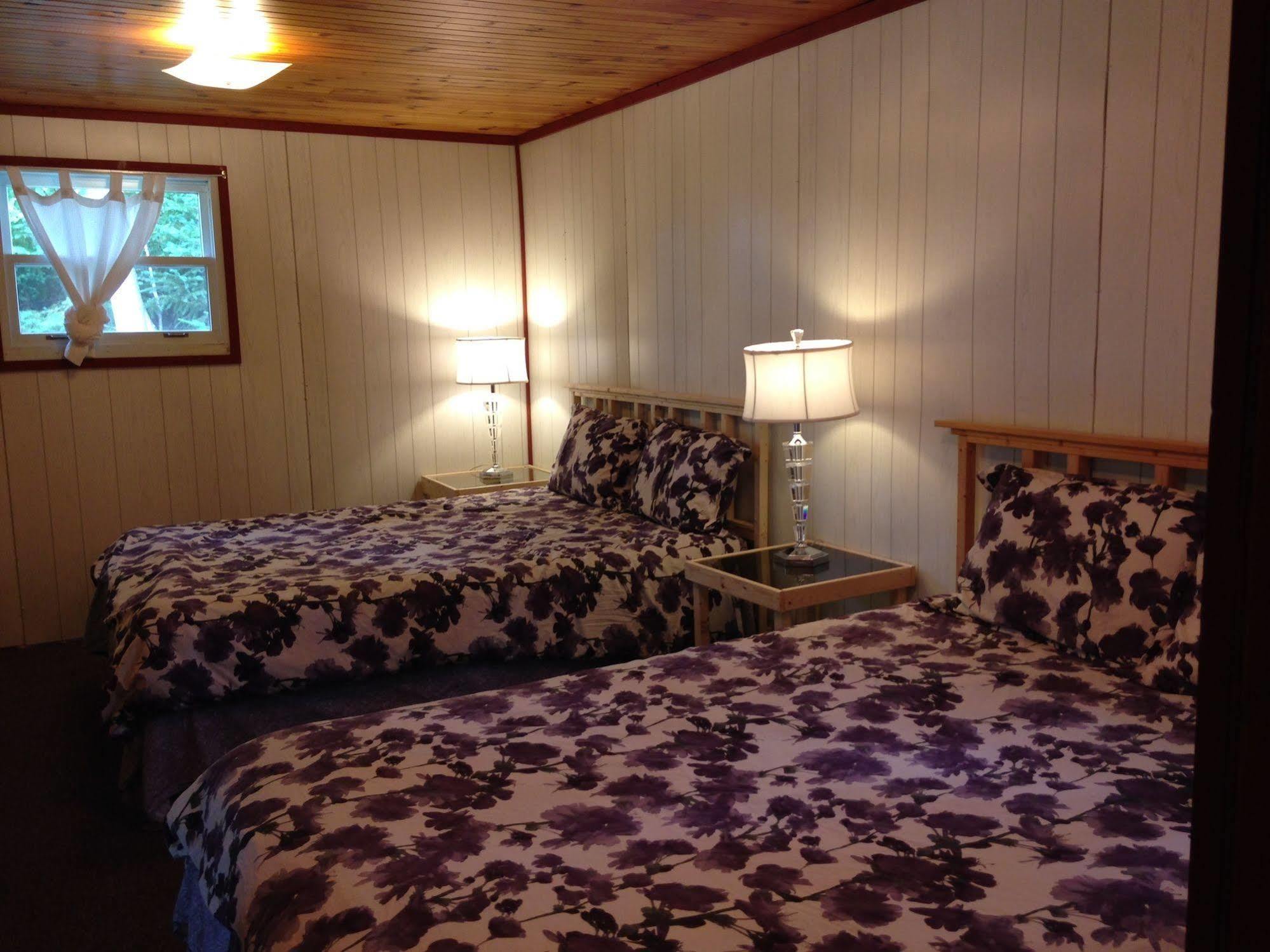 Bubbling Brook Cottages Кавендиш Екстериор снимка